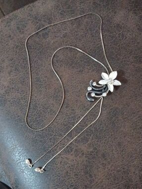 $4 Add-on Silver Floral Drop Pendant Necklace